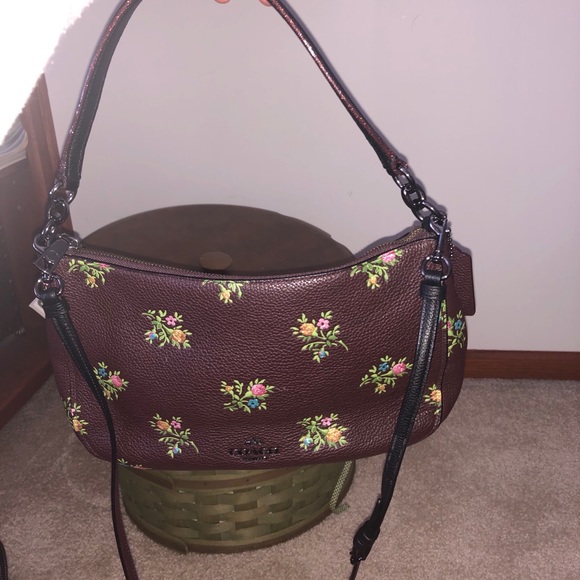 Coach 22830 Chelsea Cross Stitch Leather Crossbody - Picture 4 of 6